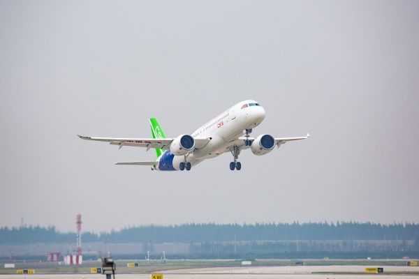 國內(nèi)首家中外合資民用航空檢測實(shí)驗室落地上海402633_ 國內(nèi)首家中外合資民用航空檢測實(shí)驗室落地上海